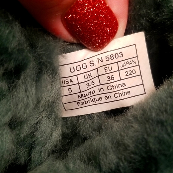 UGG BOOTS - Picture 7 of 8